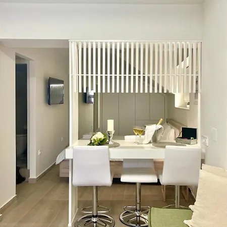 Central Luxury Flat 1 Chios Town Exterior photo
